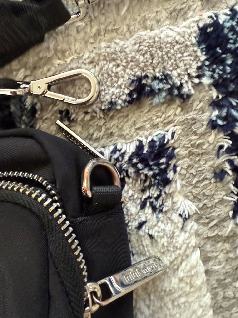 lululemon athletica Black Nylon Crossbody Belt Bag with Silver Hardware - Picture 2 of 3